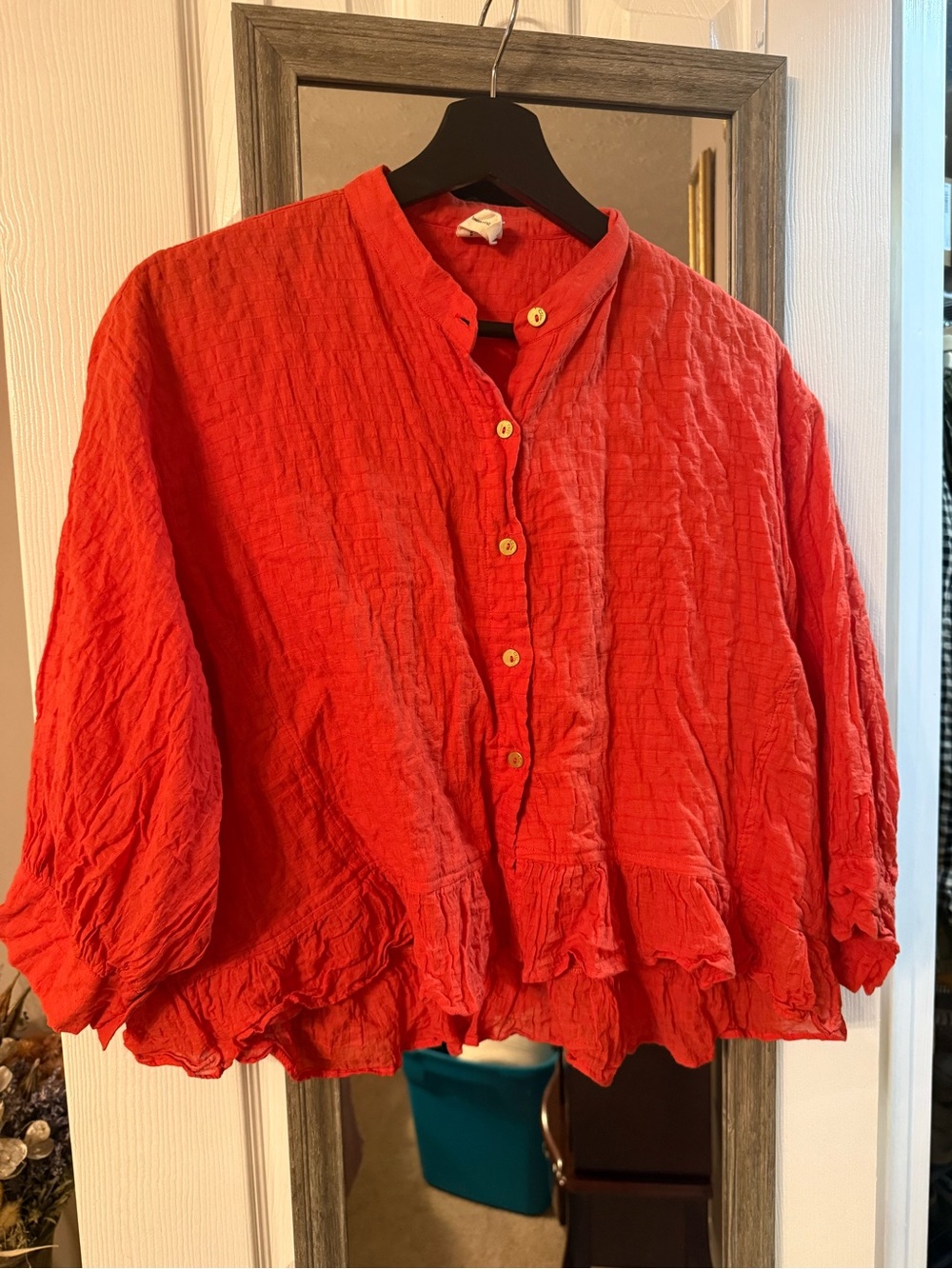 World of Crow The Scarlet Frill Top XL - Picture 5 of 11